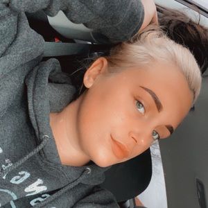 Meet your Posher, Natasha